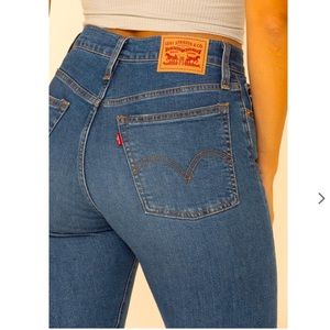 Levi's Wedgie Fit Skinny Women's Jeans - Devil 24🎀
